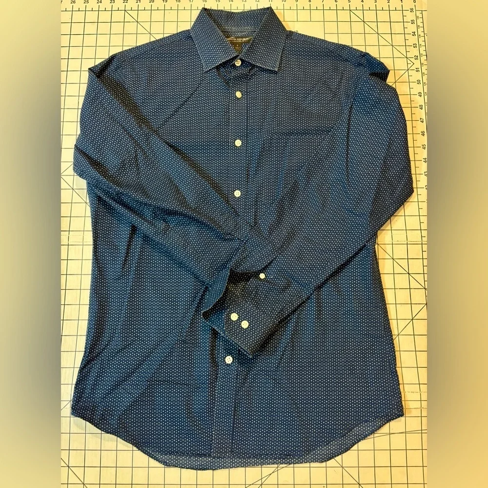 Banana Republic Men’s Size Small Navy/White Polka Dot Button Down Shirt